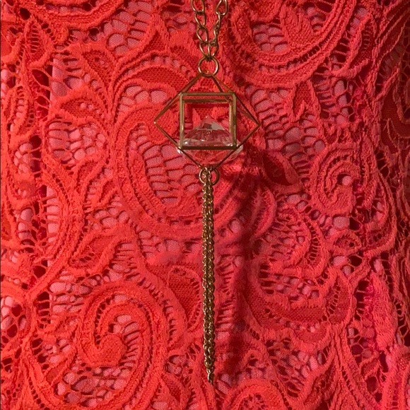 Beautiful Coral Lace Top, XS - Picture 3 of 3